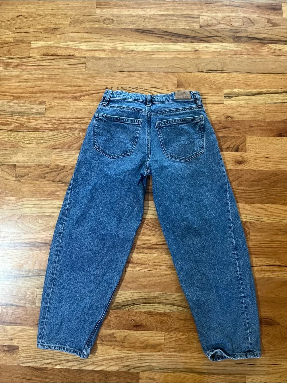 American Eagle Barrel Jeans